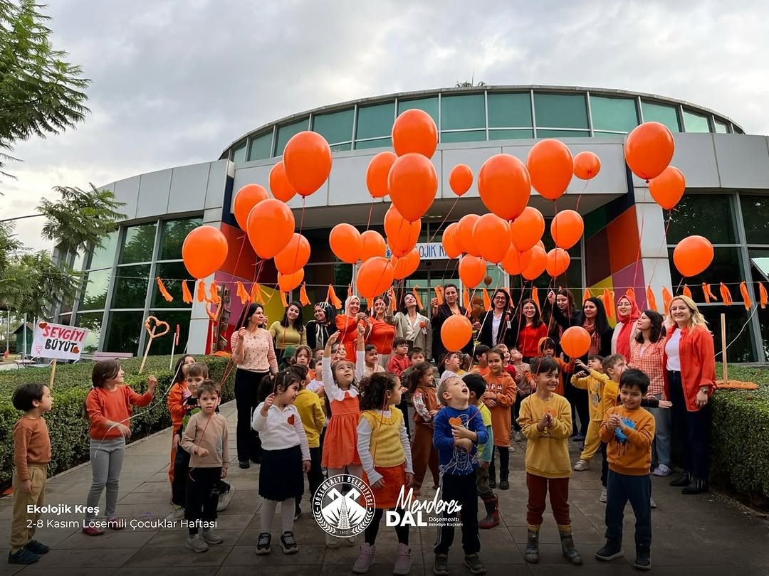 Döşemealtı'nda Minik Eller Lösemili Çocuklar İçin Farkındalık Yarattı