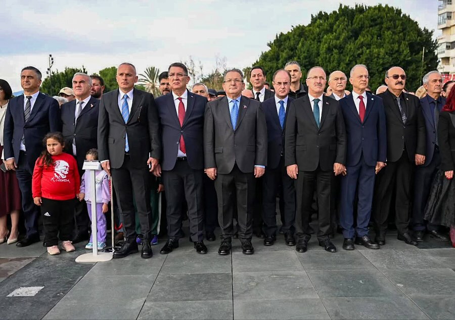 Antalya'da 10 Kasım Atatürk'ü Anma Töreni