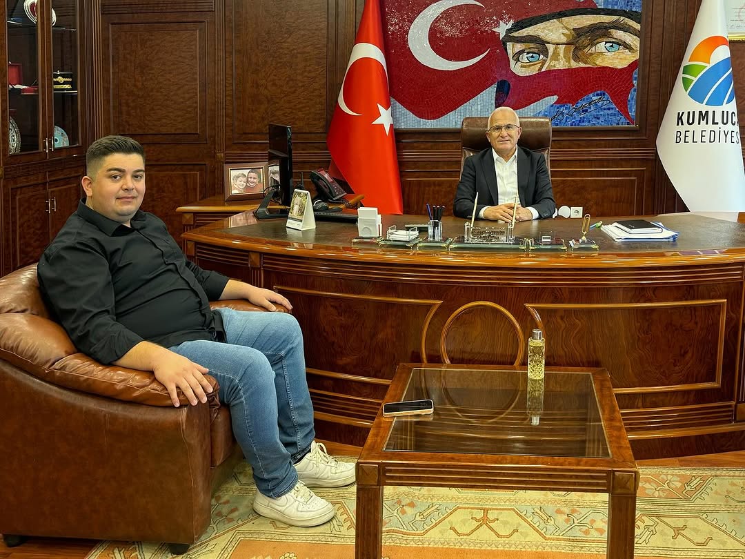 Antalya Kumluca'da İş İnsanı Sefa Günay Belediyeyi Ziyaret Etti