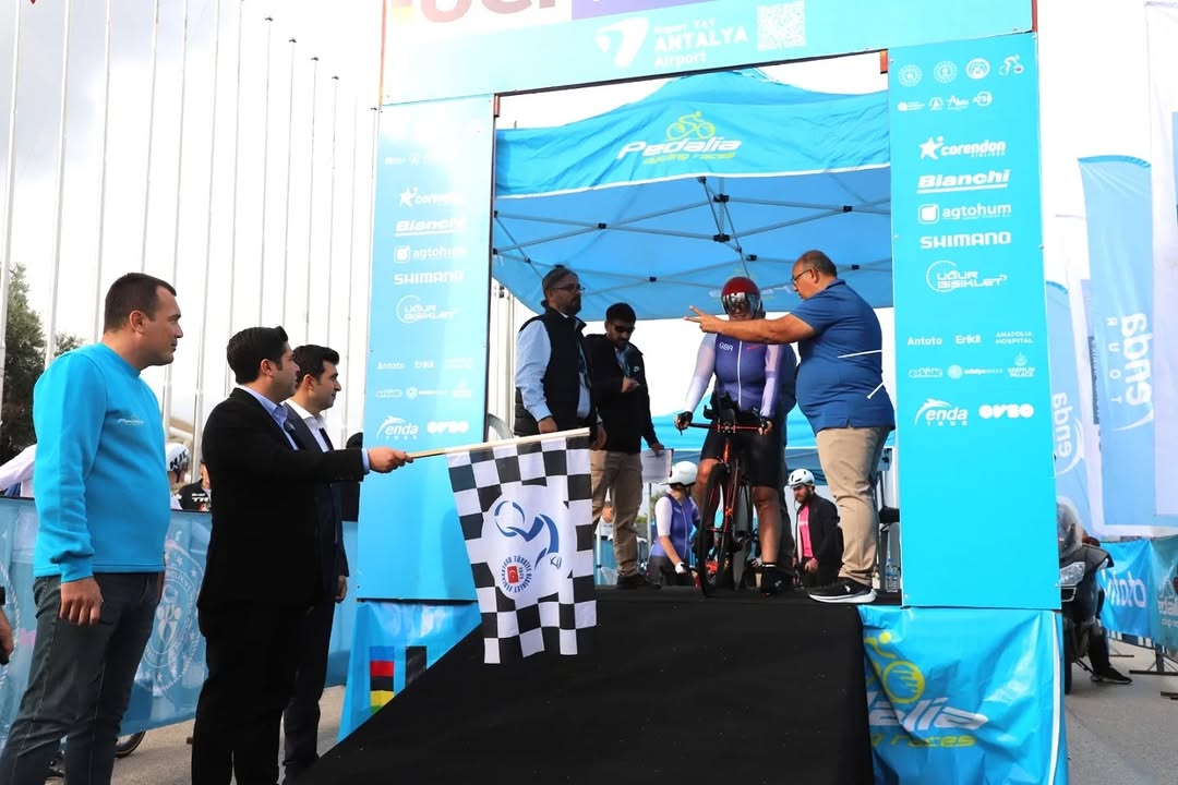 Antalya Aksu'da Dünya Bisiklet Serisi Grand Fondo Coşkusu