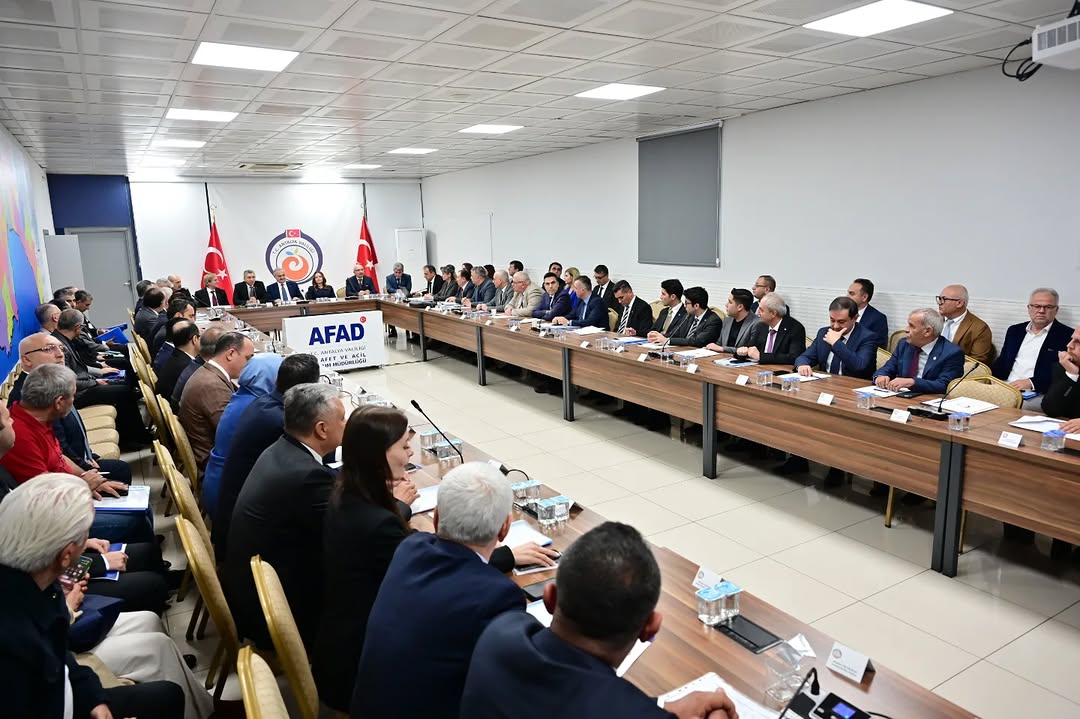 Antalya'da Hayvanları Koruma Kanunu Toplantısı Gerçekleştirildi