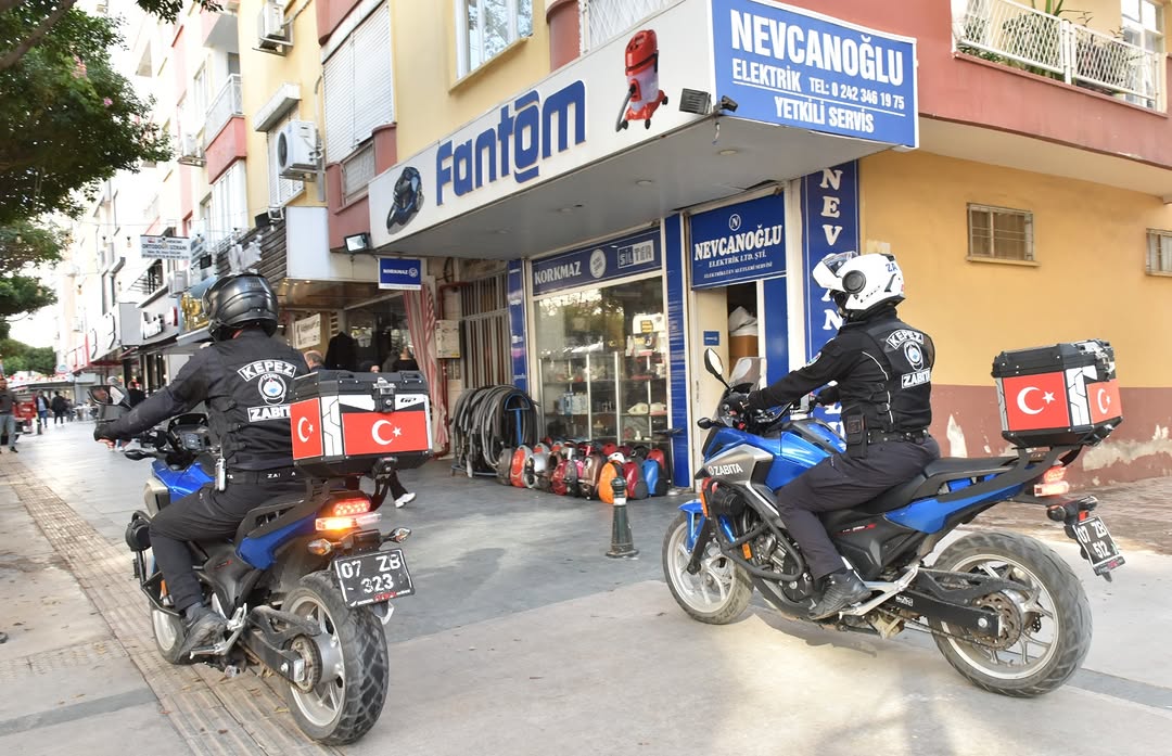 Antalya Kepez'de İş Yeri İşgalleri Temizlendi: Mehmet Akif Caddesi Erişilebilir Hale Getirildi