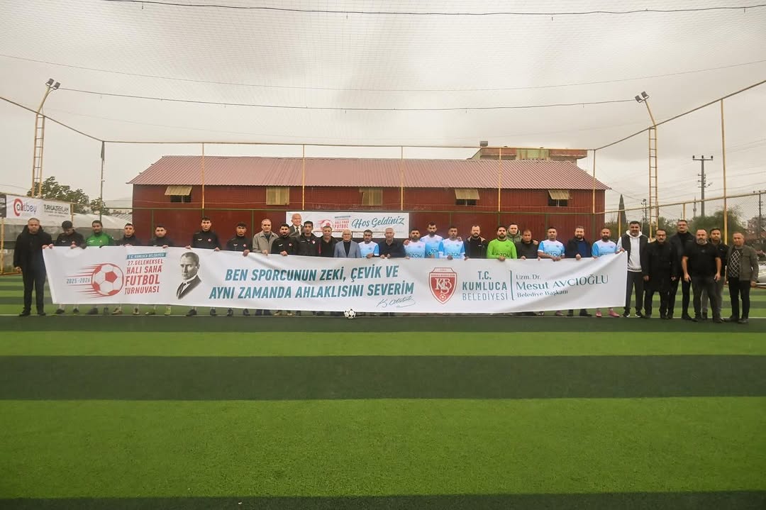 Kumluca'da Geleneksel Halı Saha Futbol Turnuvası Coşkusu