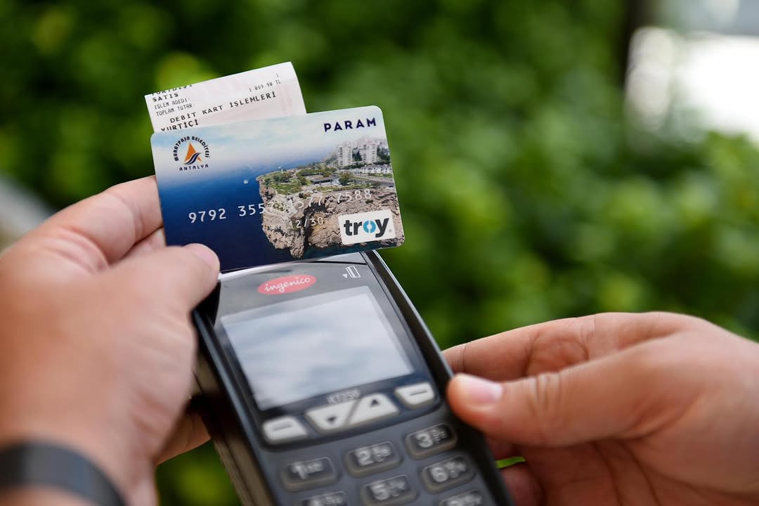 Muratpaşa'da Çevreci Komşu Kart ile 25 Milyon Kilogram Atık Geri Dönüştürüldü