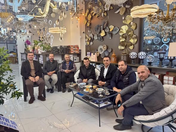 MHP'den Alanya'da Esnaf Ziyareti: 