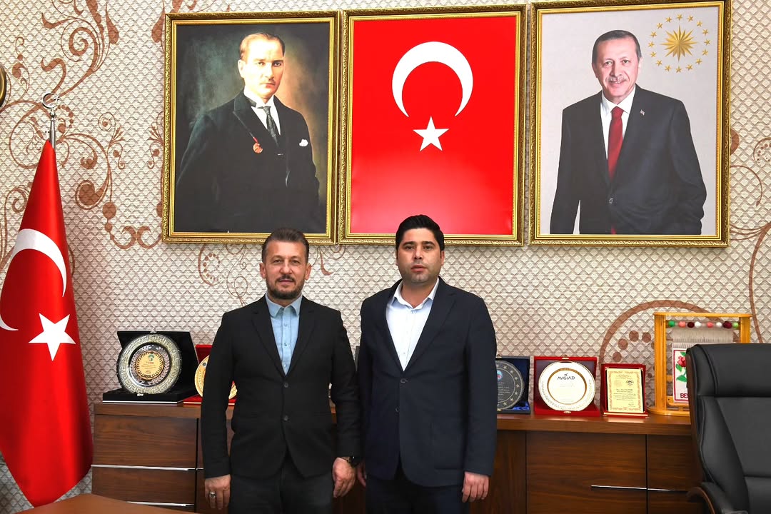 Aksu Belediyesi'nde Berberler Odasından Anlamlı Ziyaret