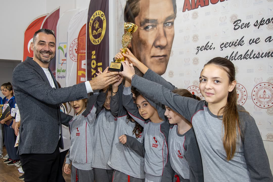 Manavgat'ta 27 Aralık Atatürk Kır Koşusu Düzenlendi