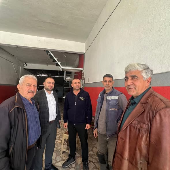 MHP Alanya'daki Esnaf Ziyaretlerini Sürdürüyor