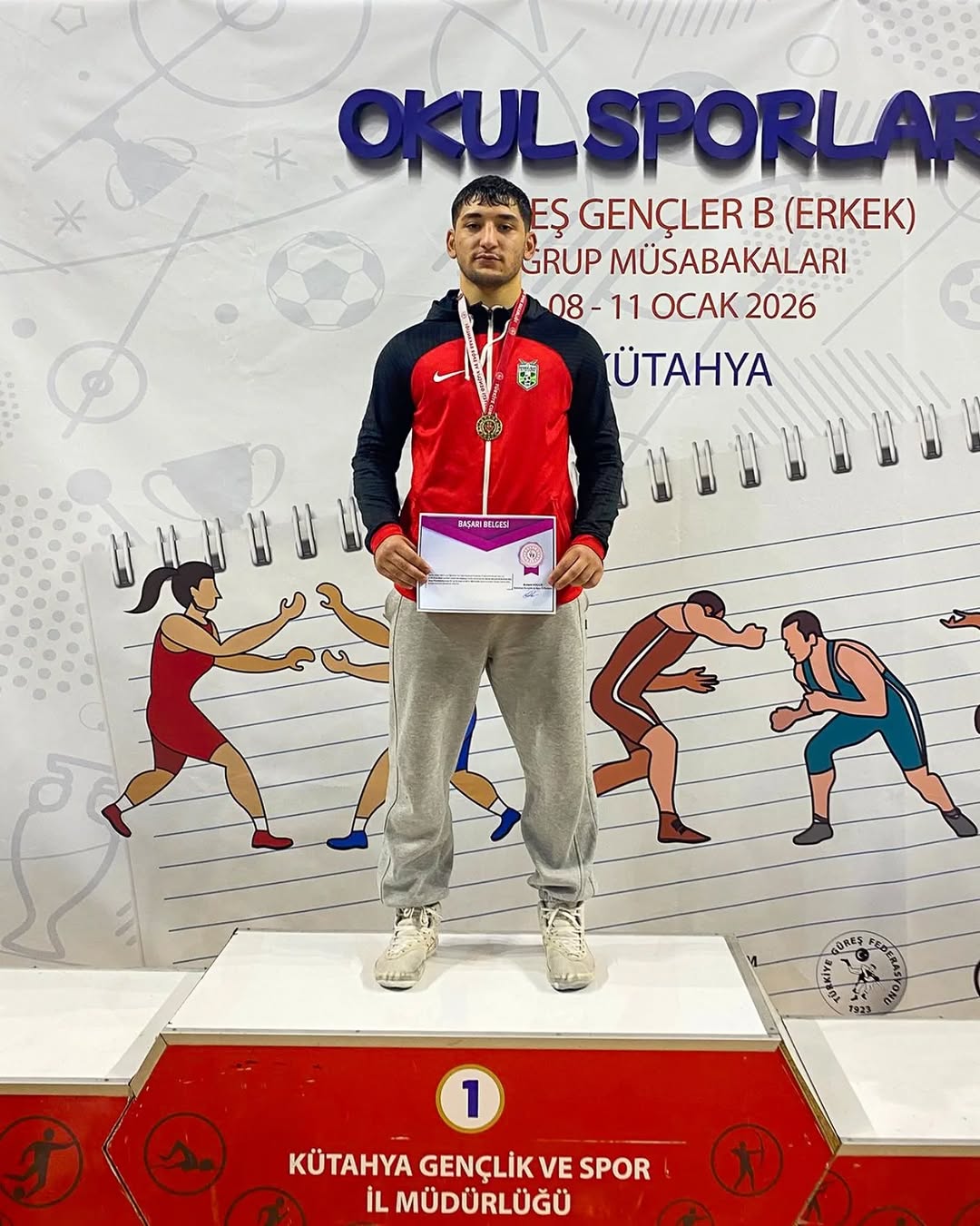 Manavgatlı Genç Güreşçi Mehmet Başkan Bozkurt Türkiye Şampiyonu Oldu