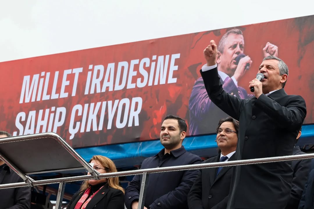 CHP Lideri Özel, Denizli'de Milletin İradesi İçin Meydanda