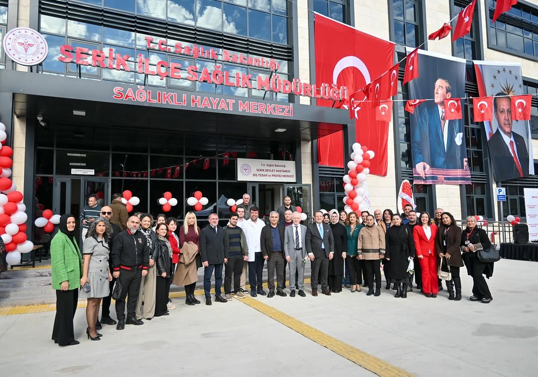 Serik'e Yeni Sağlık Kompleksi Hizmete Açıldı