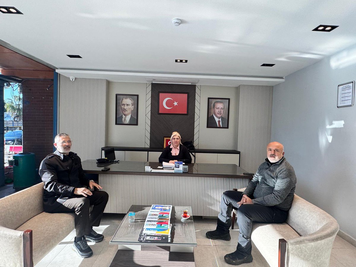 Antalya AK Parti İl Başkanlığı'nda Yeni Dönem: Evin Bayraktar Ağaoğlu Göreve Başladı