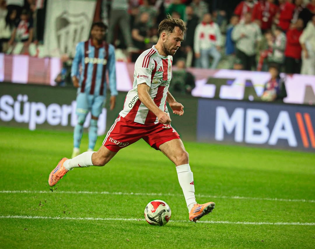 Antalyaspor Taraftarı, Yeni Sezona Coşkulu Bir Başlangıç İçin Tribünlerde Buluştu