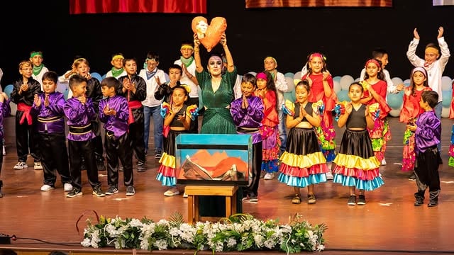Manavgat'ta Sanat Dolu Yıl Sonu Gösterisi Düzenlendi