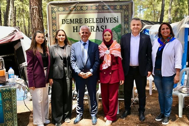 Demre Belediyesi Yörük Türkmen Festivali'nde Vatandaşları Ağırladı