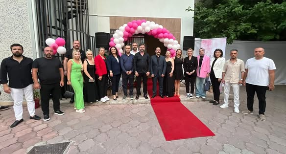 MHP Antalya İl Başkanı Güneş, Almina Güzellik Salonu Açılışına Katıldı