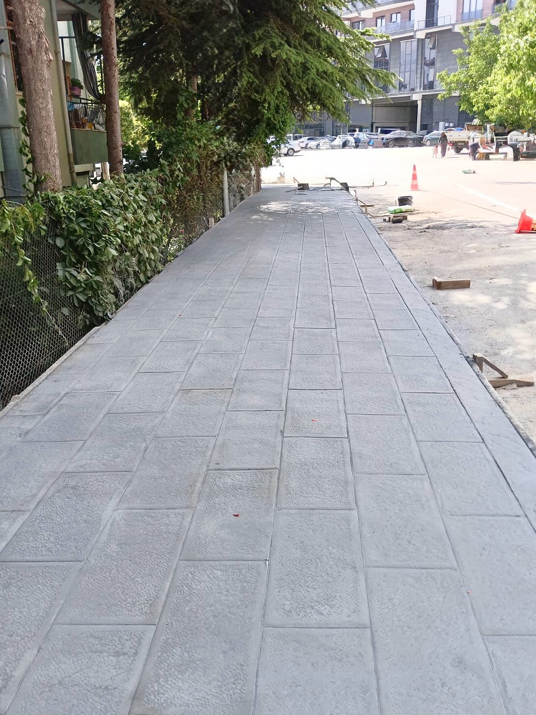 Elmalı'da Kaldırım Çalışmalarına Hız Verildi