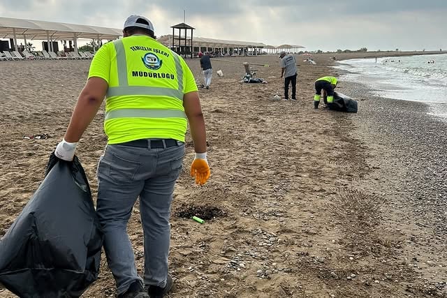 Antalya Serik Belediyesi İlçe Genelinde Temizlik Çalışmalarına Devam Ediyor