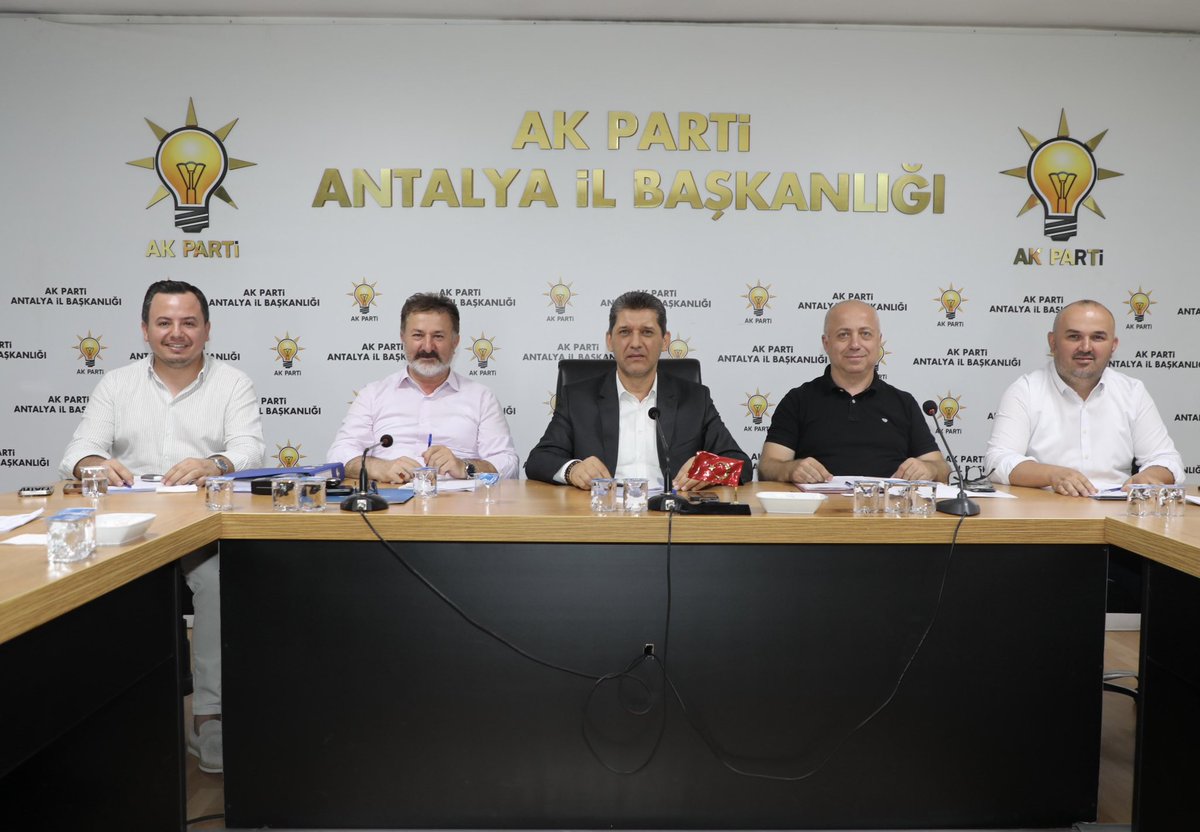 Antalya AK Parti İl Başkanlığı Temmuz Ayı Meclis Toplantısı Öncesi Grup Toplantısı Yapıldı