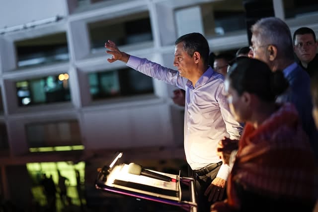 CHP Antalya'da Millet İradesine Sahip Çıkma Mitingi Düzenledi