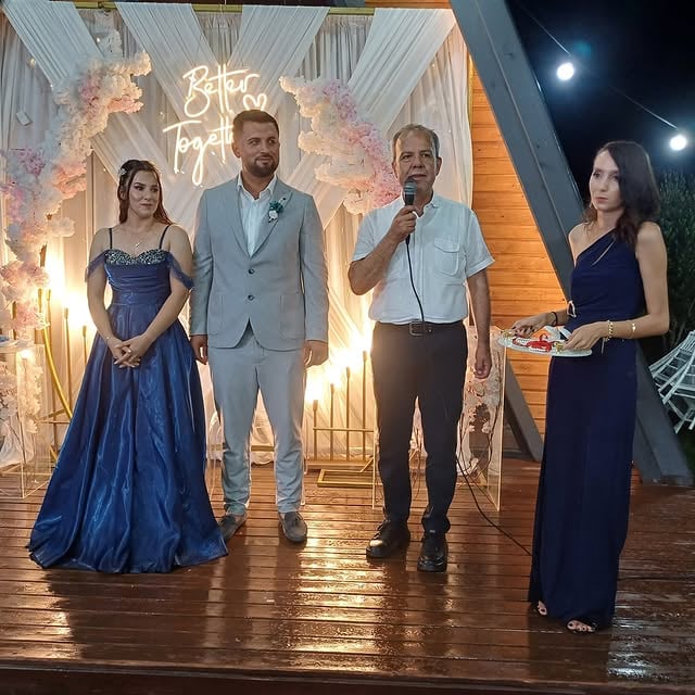 Döşemealtı Belediyesi'nden Yeni Evlilere Mutluluk Diler