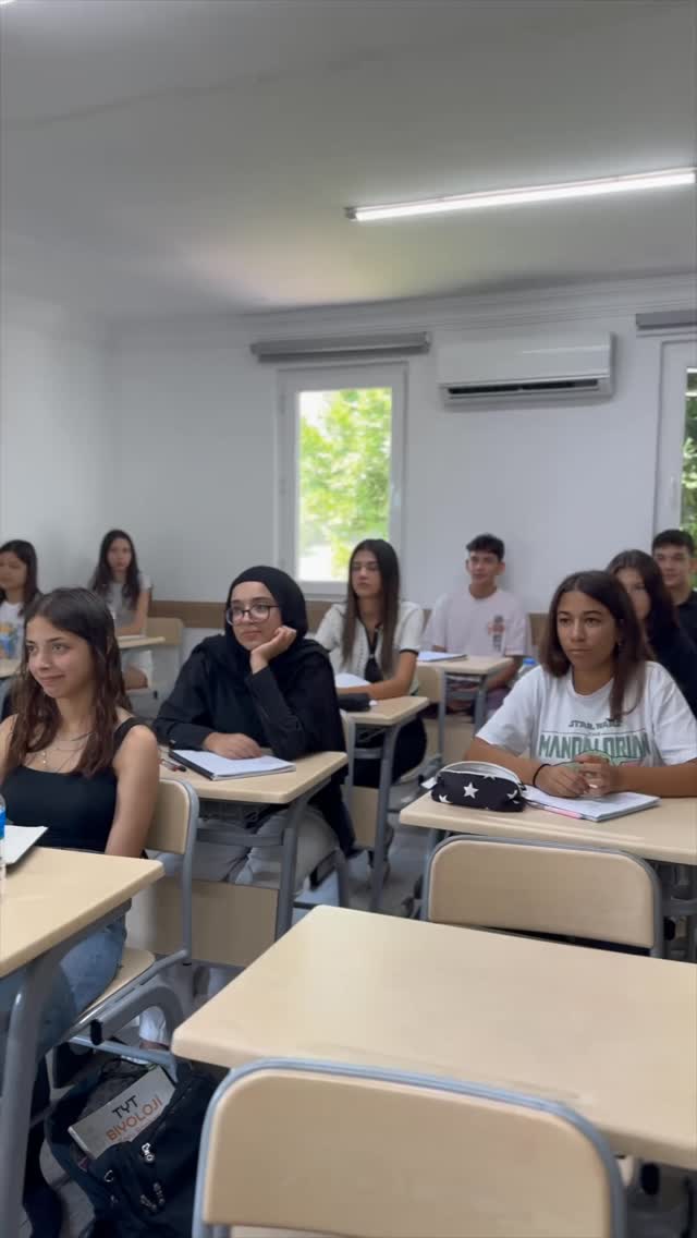 Kemer Belediyesi Kurs Merkezi'nde Yeni Eğitim Öğretim Dönemi Başladı