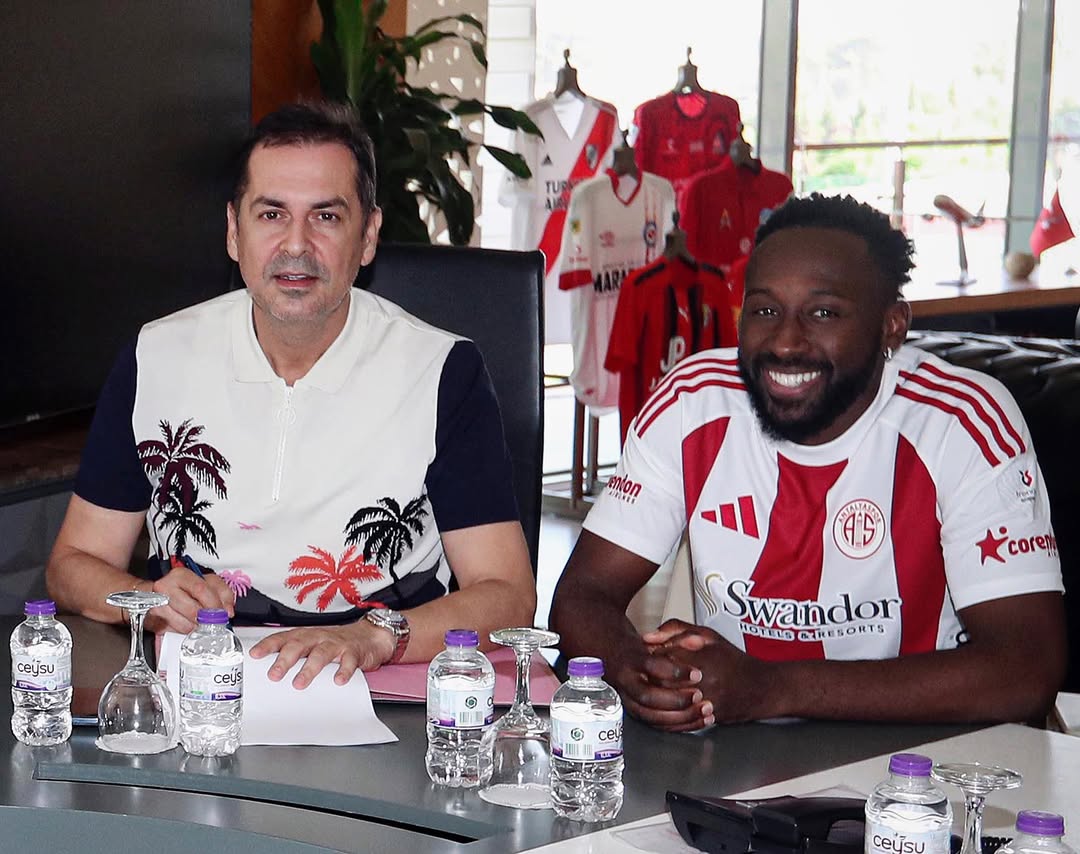 Antalyaspor Yohan Boli ile Anlaştı: 2 Yıllık Sözleşme İmzaladı