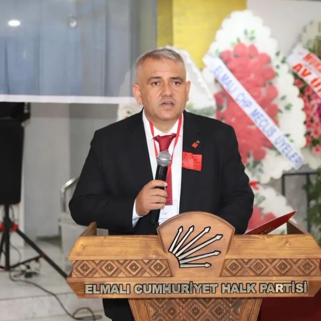 CHP Elmalı İlçe Kongresi'nde Yakup Coşkun Yeniden Başkan Seçildi