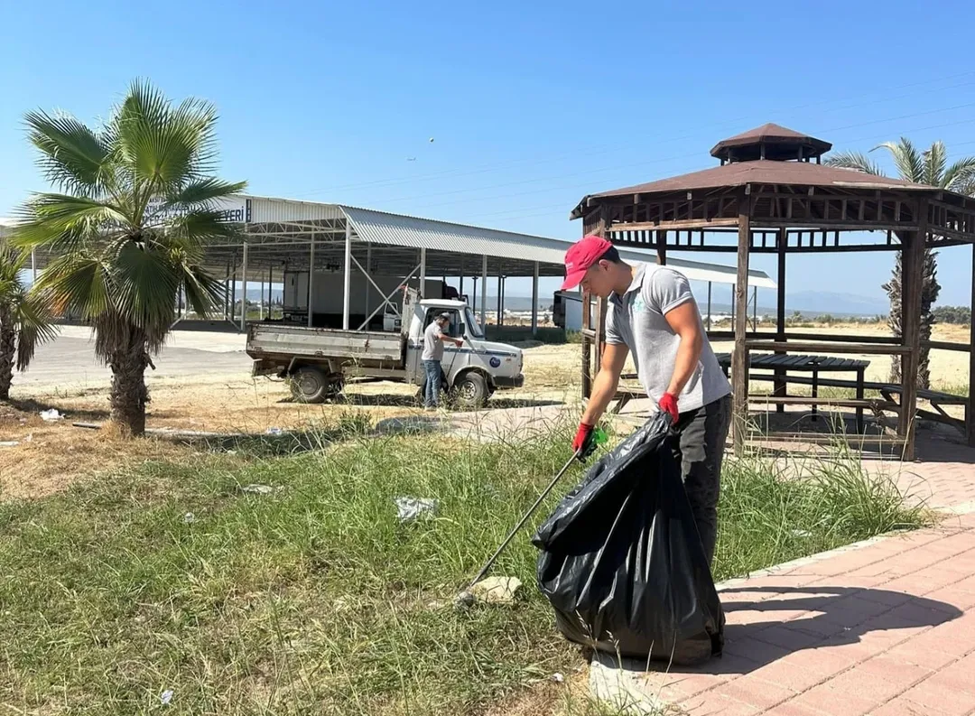 Antalya Aksu'da Mahallelerde Temizlik Çalışması Başlatıldı