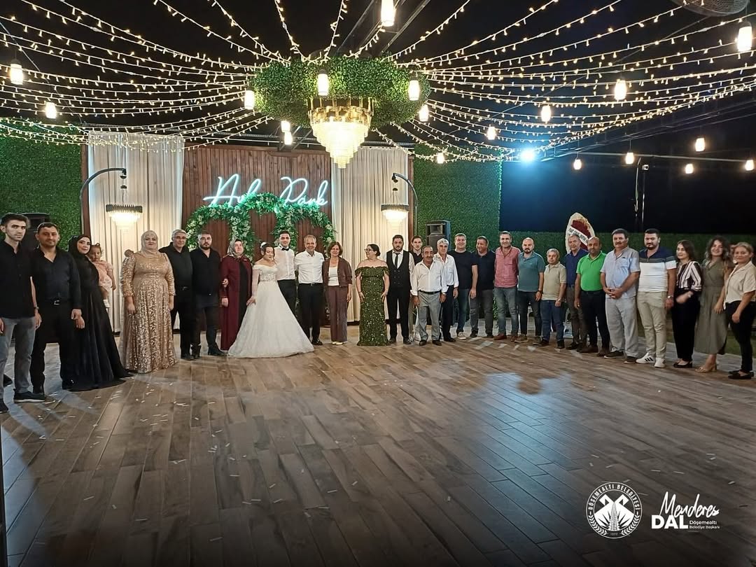 Döşemealtı Belediyesi Başkan Yardımcısı Kıvrak, Özkan-Kalkan Çiftinin Düğün Törenine Katıldı