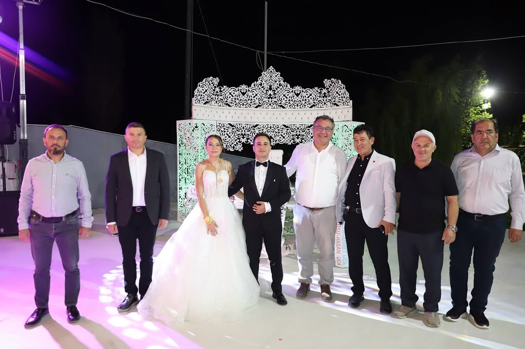 Elmalı Belediyesi'nden Düğün Merasimine Katılım