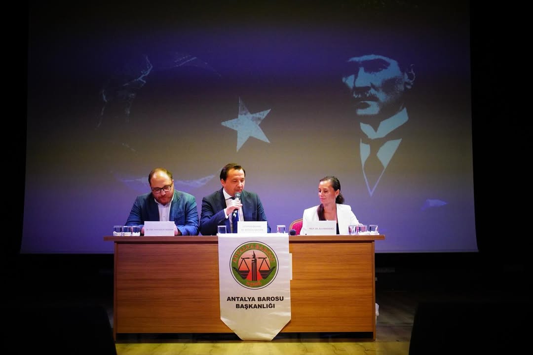 Antalya'da Dijital Çağda Çocuk ve Mahremiyet Konuşuldu