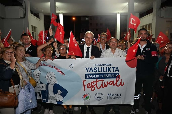 Antalya Kepez'de Yaşlılıkta Sağlık ve Esenlik Festivali Başladı