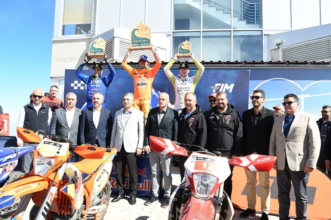 Sea To Sky Enduro Motosiklet Yarışları'nın 16'ncısı Kemer'de Sona Erdi