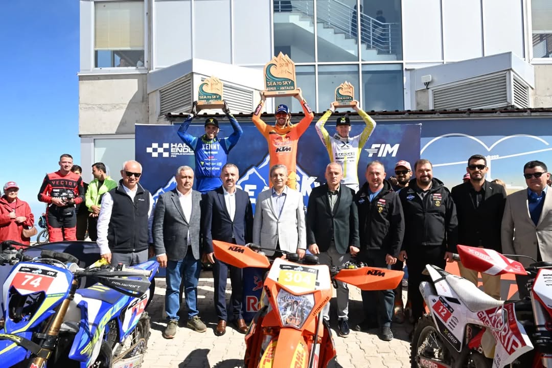 Antalya'da Düzenlenen Sea to Sky Enduro Yarışında Manuel Lettenbichler Zirvede