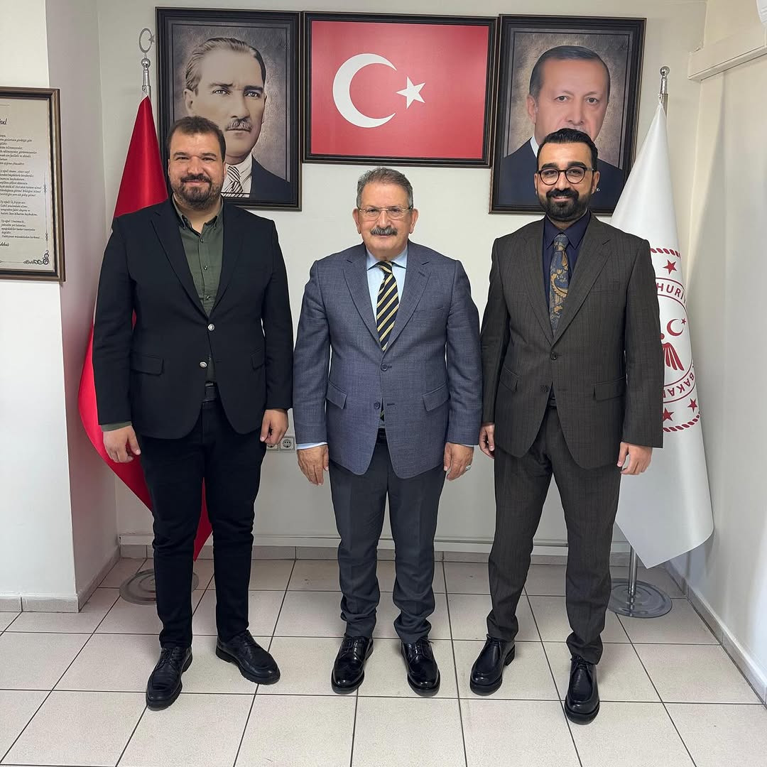 Kemer İlçe Başkanı ve Hastane Başhekimi Antalya İl Sağlık Müdürü'nü Ziyaret Etti