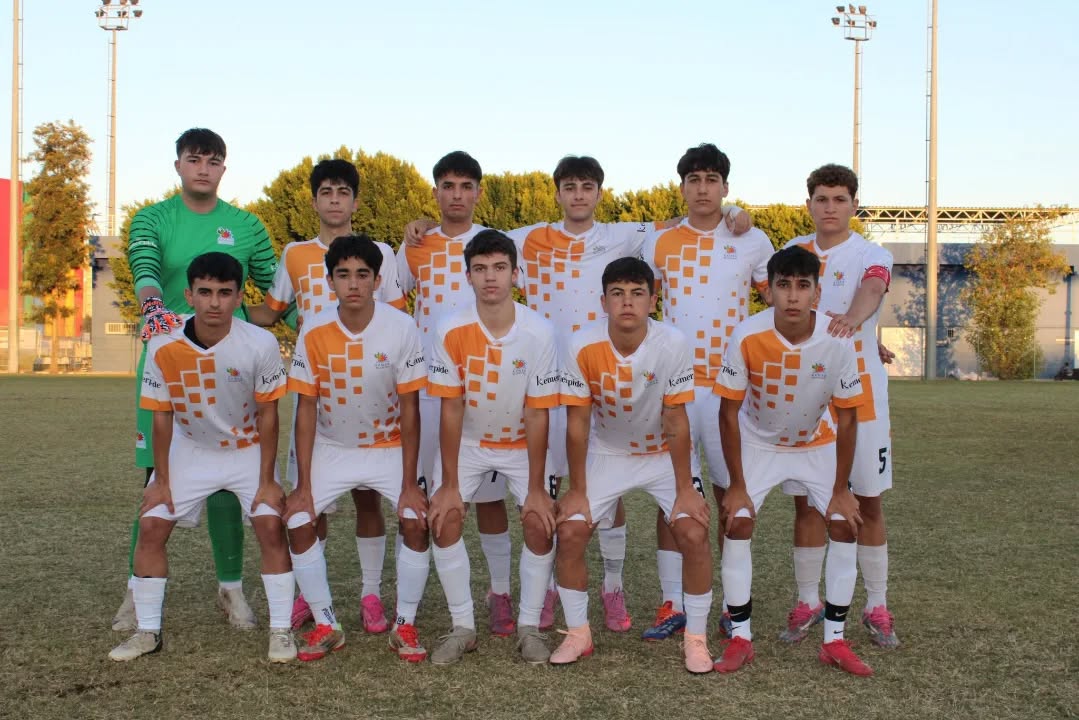 Kemer Belediye Merkez Spor U18 Takımı, Antalya'da Mağlup Olmasına Rağmen Büyük Alkış Topladı