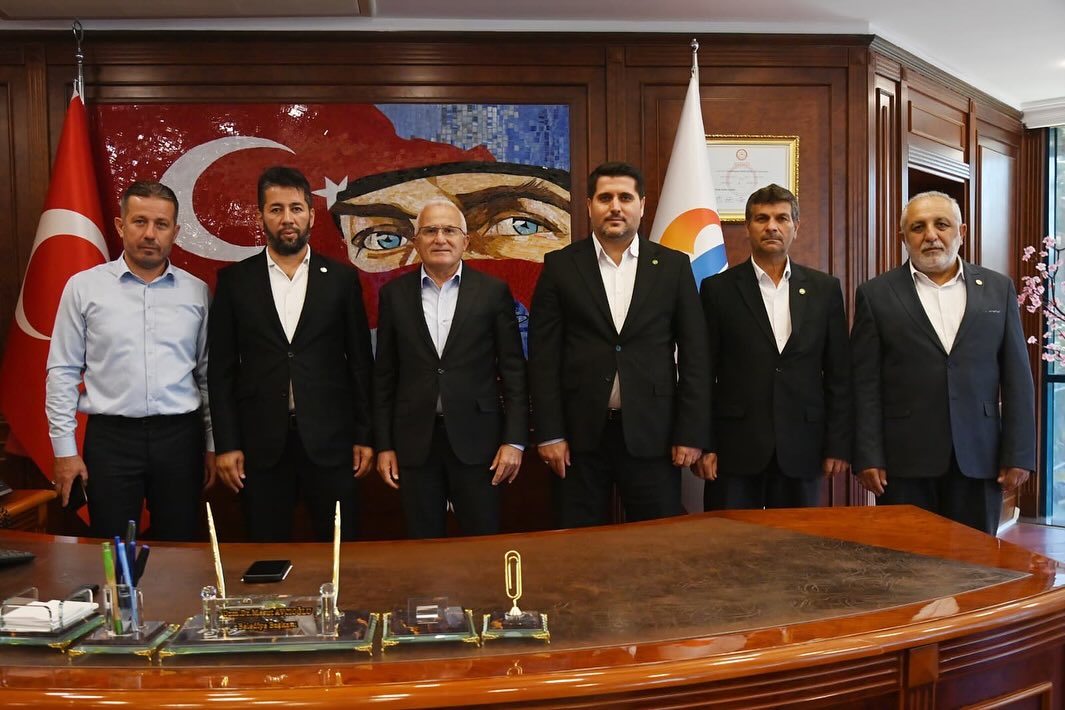 Hür Dava Partisi Antalya İl Yönetimi Kumluca Belediyesi'ni Ziyaret Etti