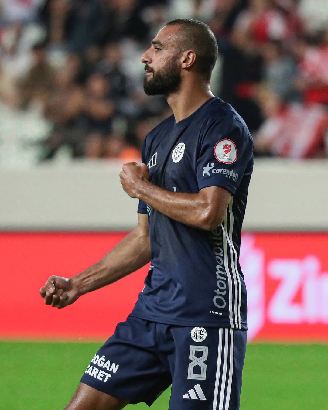 Antalya Spor FK Taraftarlarından Duygusal Mesaj: