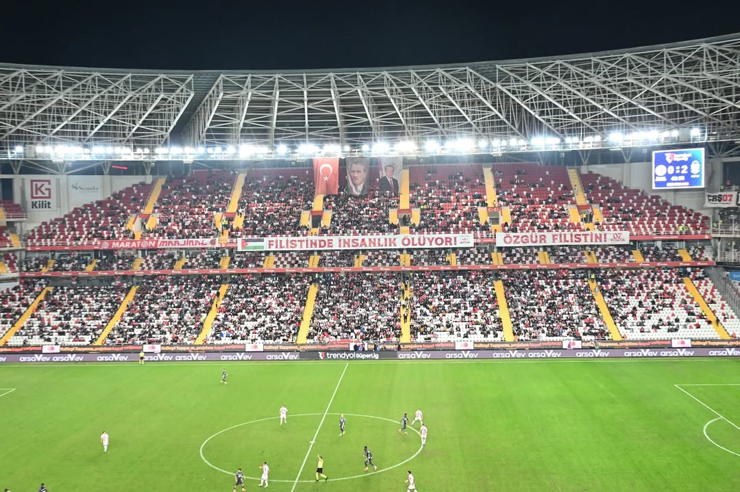 Antalyaspor, Süper Lig'in 12. Haftasında Beşiktaş'ı Ağırlayacak