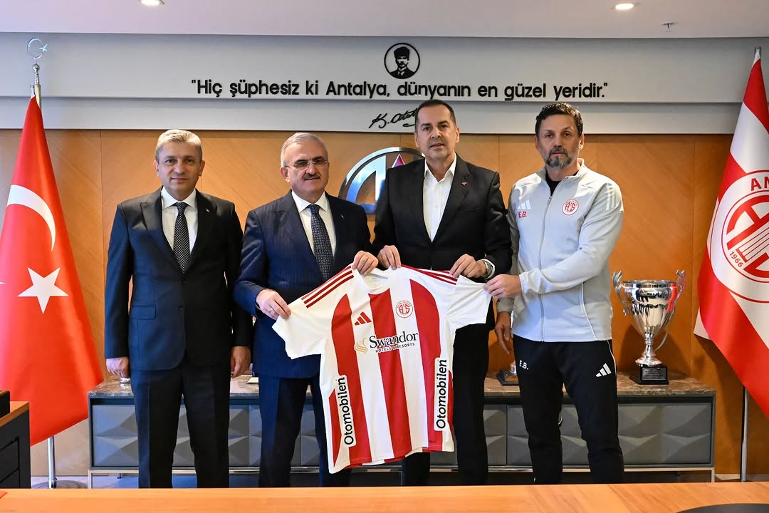 Antalya Valiliği ve Bakan Yardımcısı Karaloğlu, Antalyaspor'da İncelemelerde Bulundu