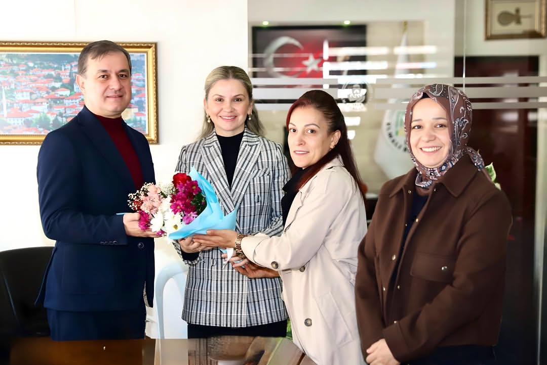 Elmalı Belediyesi, Üreten Kadınların Emeğini Destekliyor