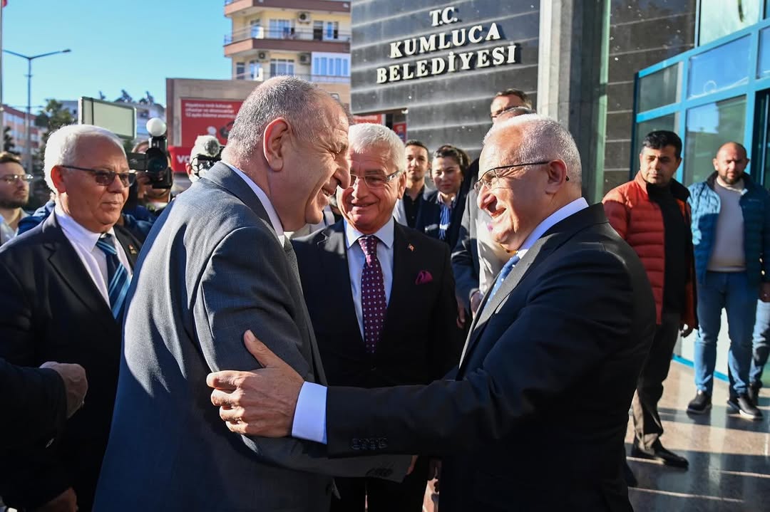 Zafer Partisi Üst Düzey Heyeti Kumluca Belediyesi'ni Ziyaret Etti