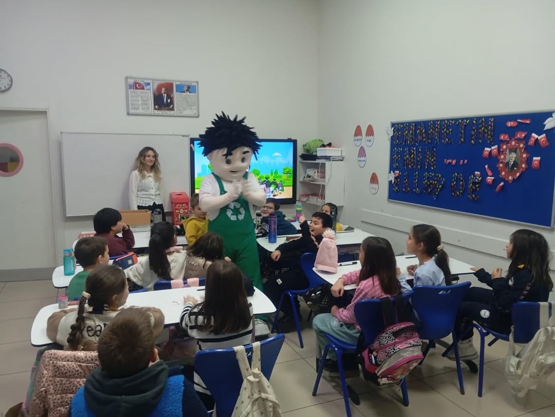 Kemer'de Öğrencilere Sıfır Atık Eğitimi Verildi