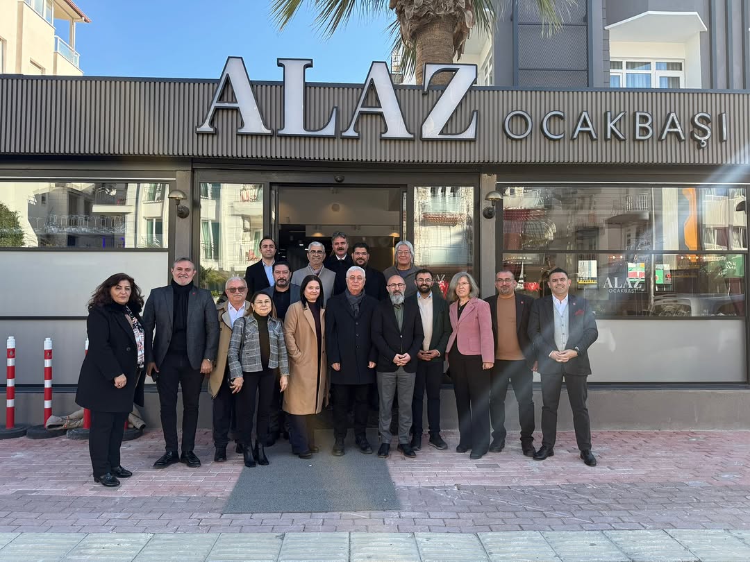 CHP'li Yöneticilerden Taner Akpınar'a Yeni İş Yeri Ziyareti