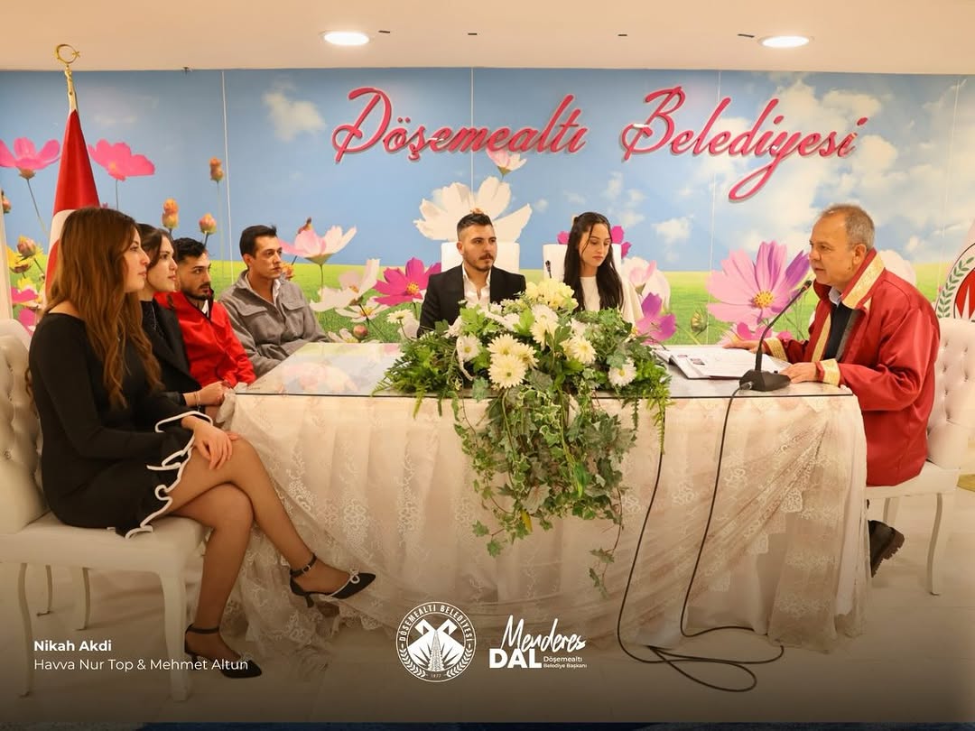Döşemealtı Belediye Başkanı Menderes Dal, Genç Çiftlerin Mutlu Günlerine Eşlik Etti