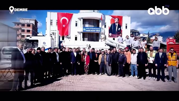 Antalya'da Yağış Sonrası Üreticilere Büyükşehir Belediyesi'nden Sera Naylonu Desteği