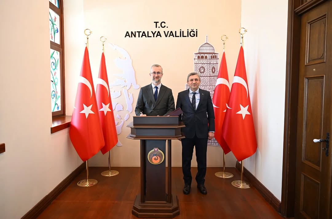 Antalya Valisi Şahin, Ukrayna'nın Ankara Büyükelçisi Dzhelıalov'u Ağırladı