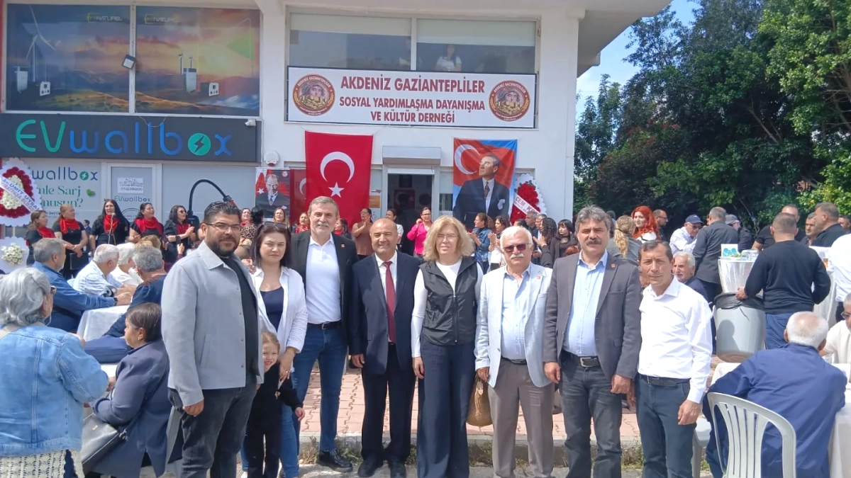 CHP Antalya, Akdeniz Gaziantepliler Derneği'nin Açılışına Katıldı