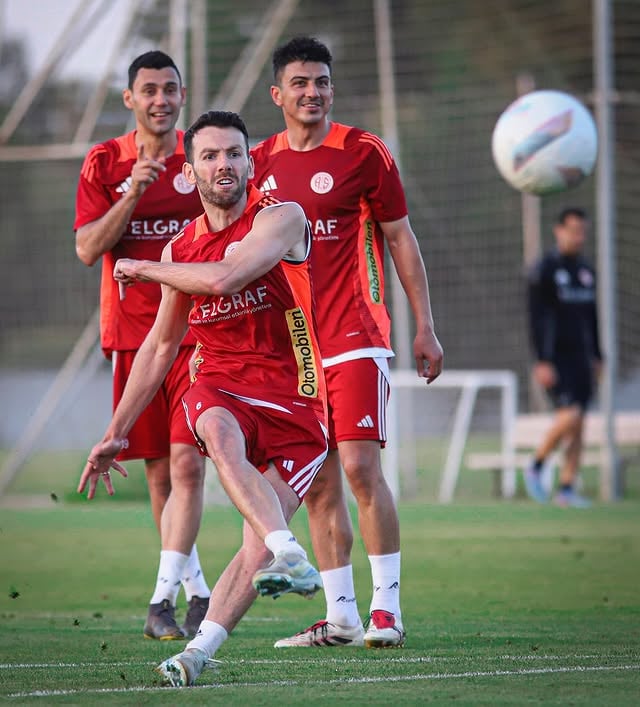 Antalya Spor FK: Günlük Antrenman Rutini ve Hazırlıklar